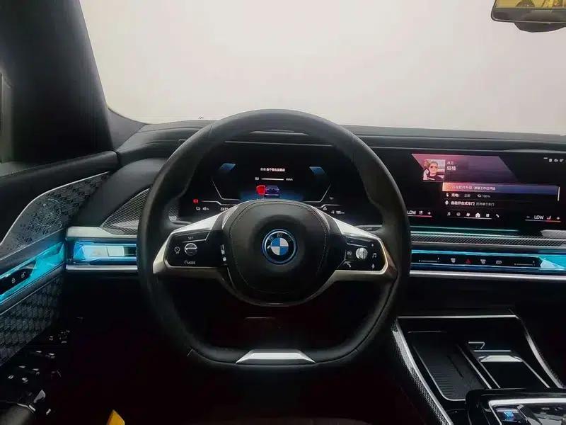 BMW i7 2023 xDrive60L Luxury Package — миниатюра 15