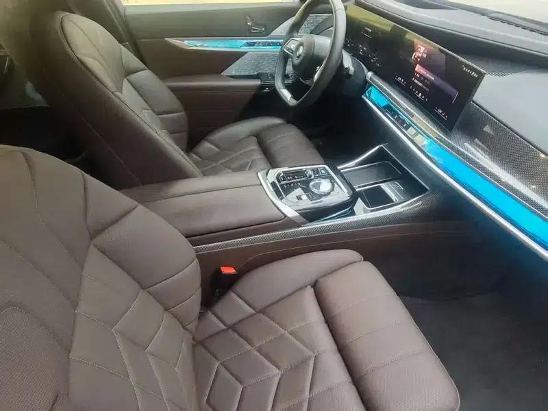 BMW i7 2023 xDrive60L Luxury Package — миниатюра 17