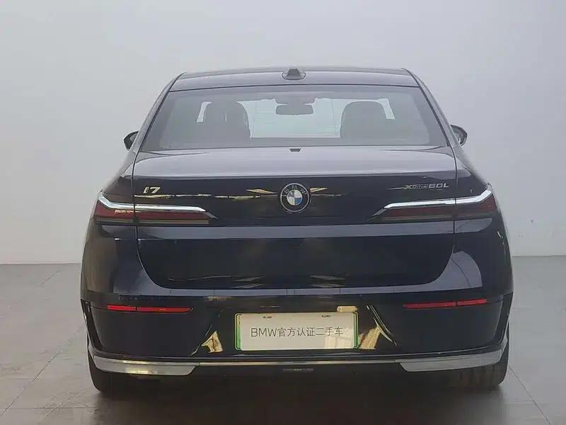 BMW i7 2023 xDrive60L Luxury Package — миниатюра 4