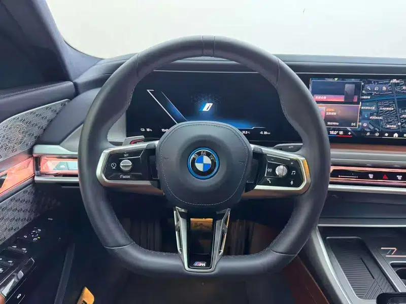 BMW i7 2023 xDrive60L Luxury Package — миниатюра 14