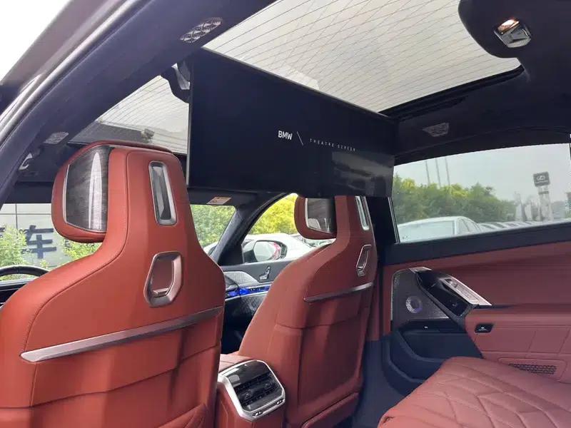 2023 BMW i7 xDrive60L M Sport Package — миниатюра 13