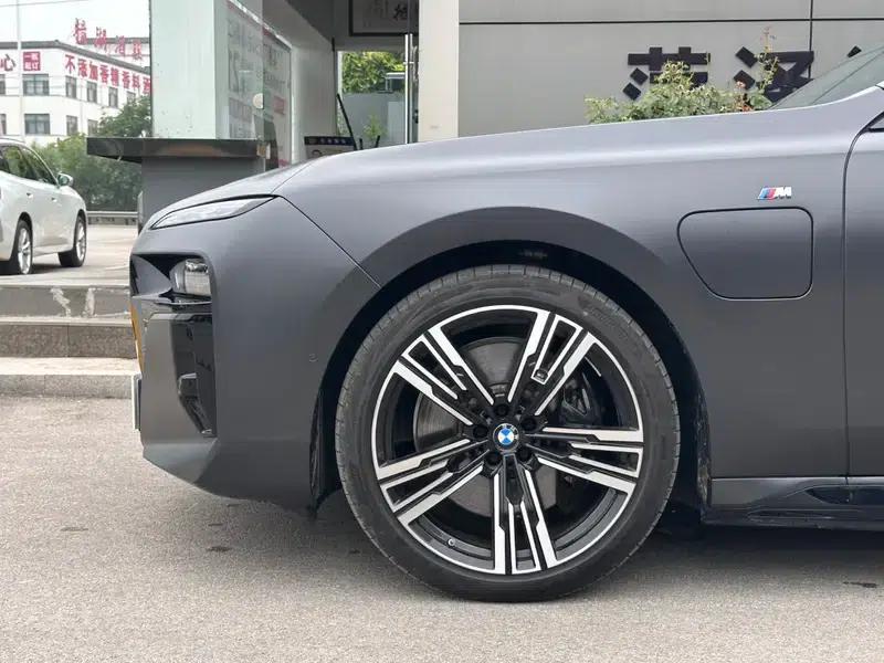 2023 BMW i7 xDrive60L M Sport Package — миниатюра 7
