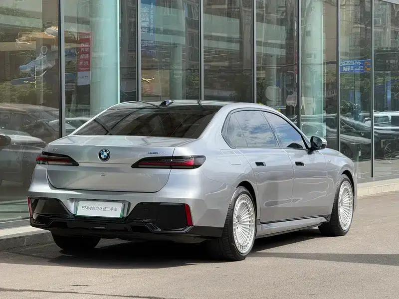 BMW i7 2023 eDrive50L Leading M Sport Package — миниатюра 5