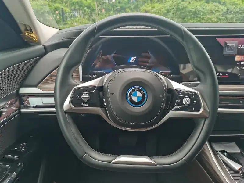 BMW i7 2023 eDrive50L Leading Luxury Package — миниатюра 18