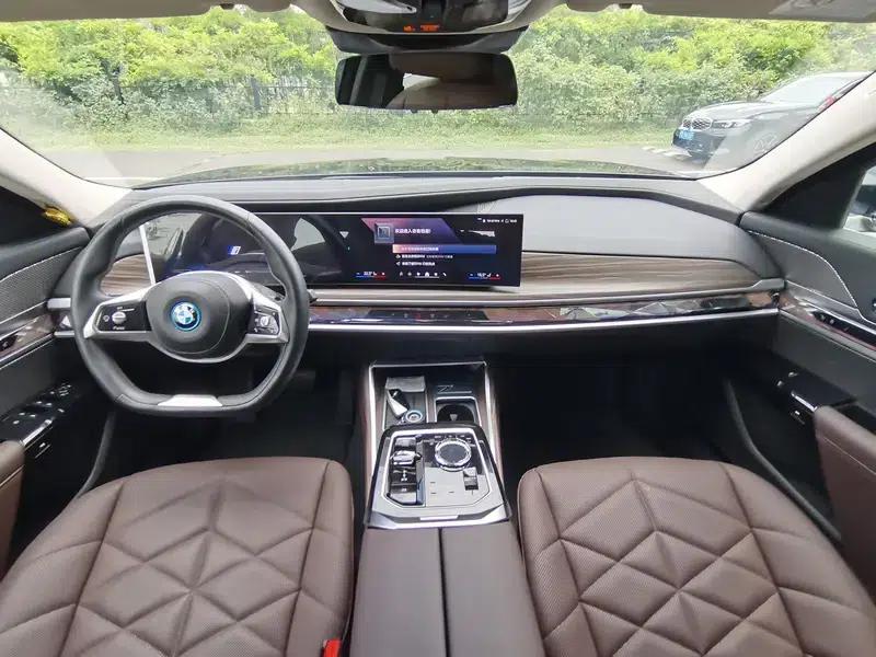 BMW i7 2023 eDrive50L Leading Luxury Package — миниатюра 20