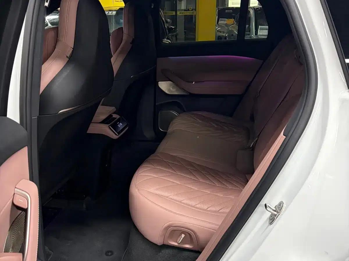 NIO EC6 2025 model 75kWh — миниатюра 7