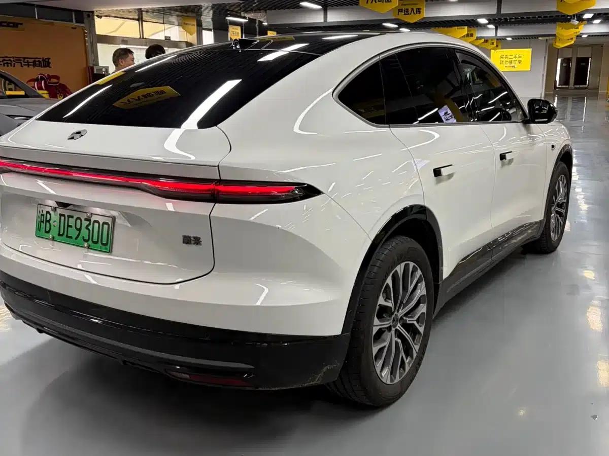 NIO EC6 2025 model 75kWh — миниатюра 10