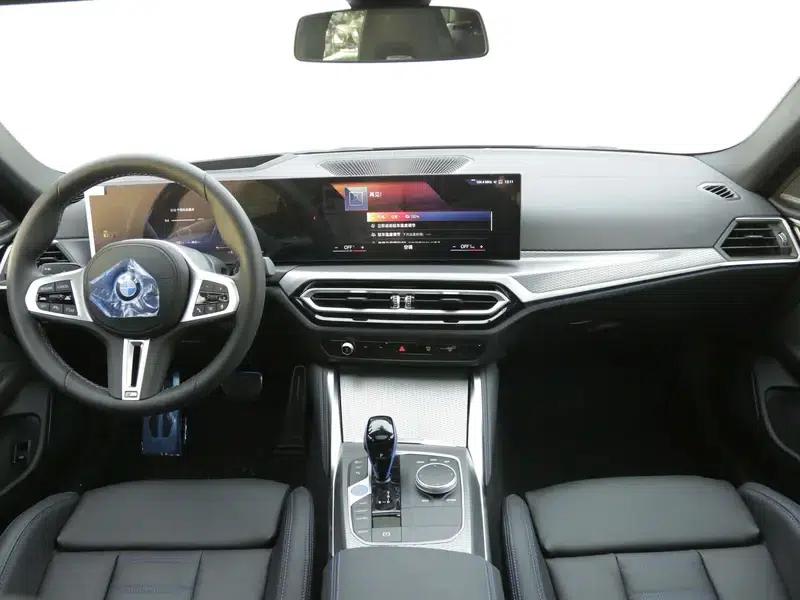 BMW i4 2022 M50 — миниатюра 10