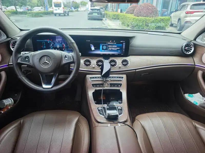 Mercedes-Benz E-Class 2018 Facelift E 300 L Luxury — миниатюра 6