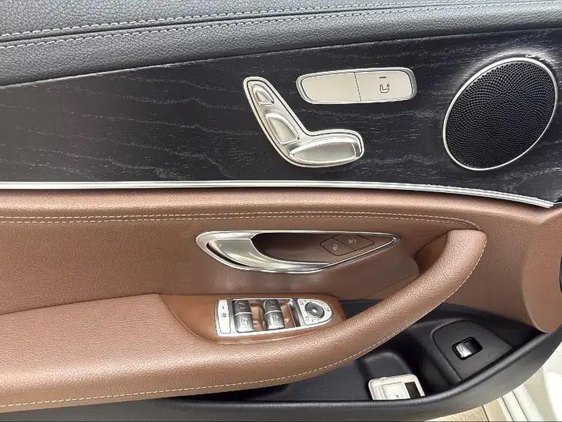 Mercedes-Benz E-Class 2019 E 200 L Sport — миниатюра 15