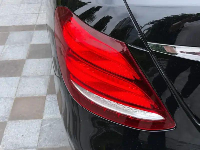 Mercedes-Benz E-Class 2020 Facelift E 300 L Special Edition — миниатюра 9