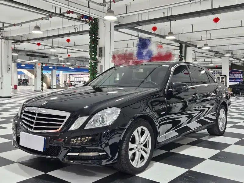 Mercedes-Benz E-Class 2012 E 260 L CGI Fashion Edition — миниатюра 1