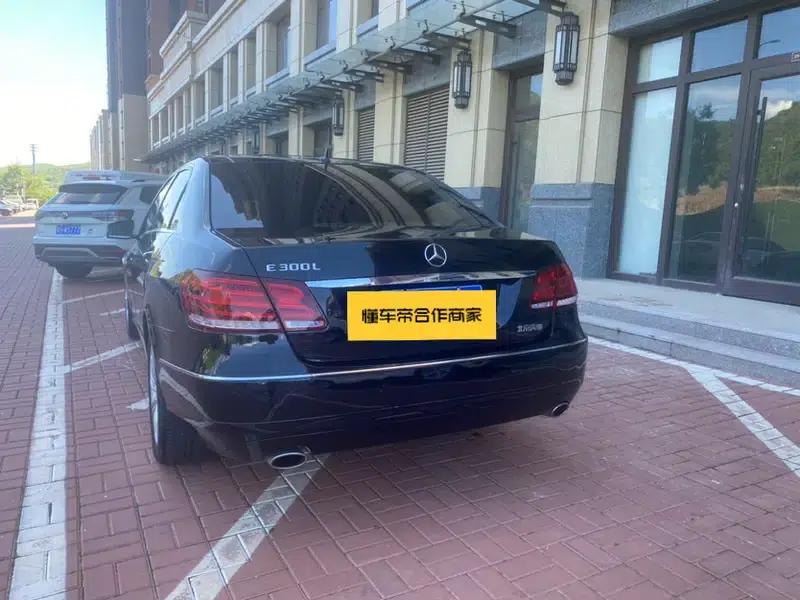 Mercedes-Benz E-Class 2010 E 300 L Fashion Edition — миниатюра 4