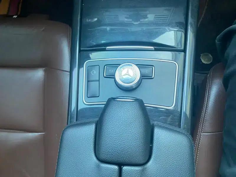 Mercedes-Benz E-Class 2010 E 300 L Fashion Edition — миниатюра 5