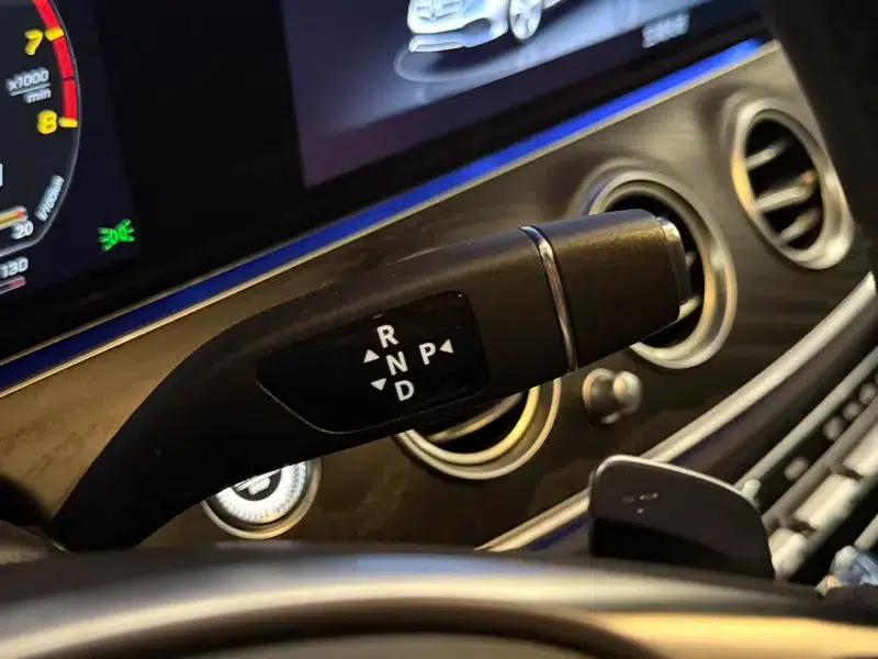 2017 Mercedes-Benz E-Class E 200 L Sport 4MATIC — миниатюра 22