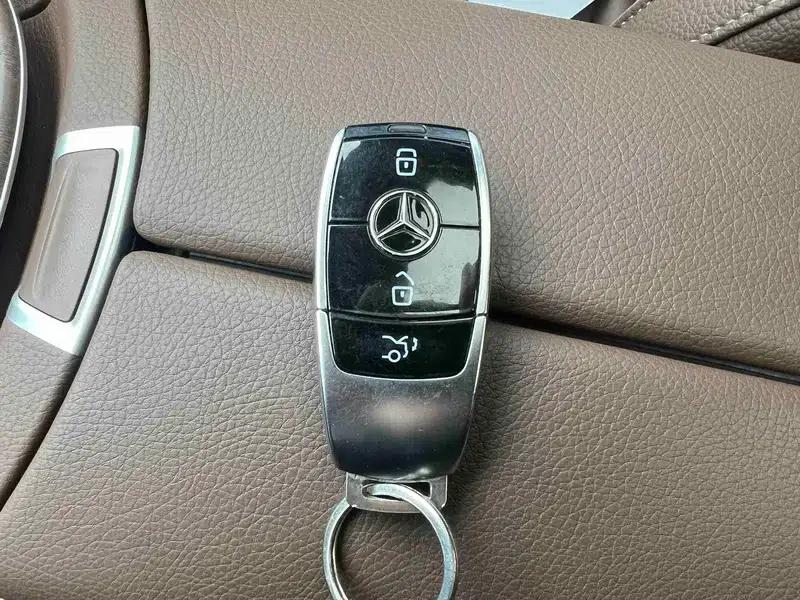 Mercedes-Benz E-Class 2022 E 300 L Fashion Sedan — миниатюра 8
