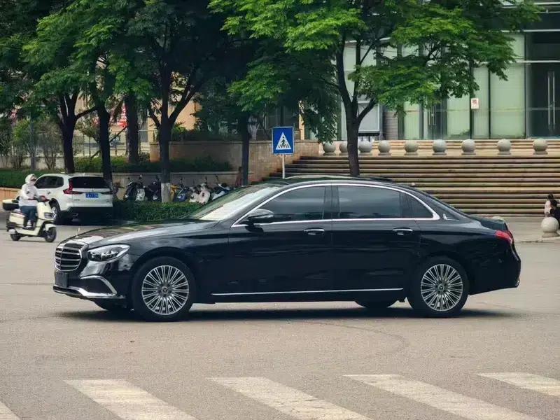 Mercedes-Benz E-Class 2021 Facelift E 300 L Luxury Sedan — миниатюра 4