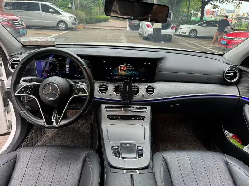 Mercedes-Benz E-Class 2021 E 300 L Luxury Sedan — миниатюра 8