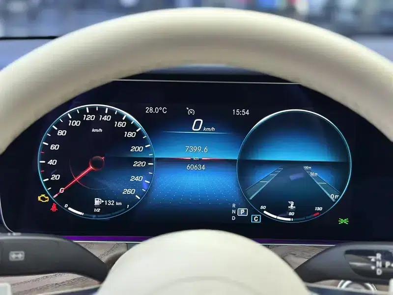 Mercedes-Benz E-Class 2022 Model, Third Facelift, E 300 L Luxury Sport Sedan — миниатюра 12