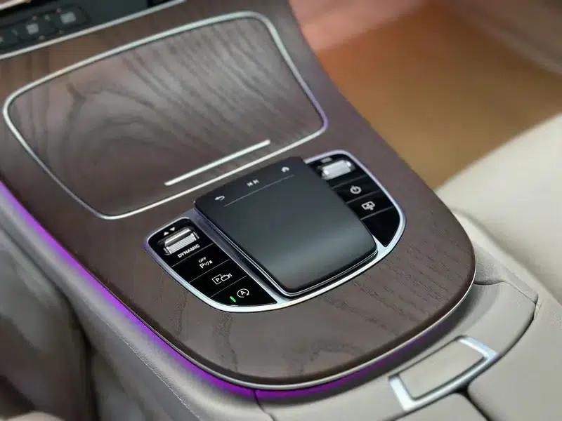 Mercedes-Benz E-Class 2022 Model, Third Facelift, E 300 L Luxury Sport Sedan — миниатюра 8