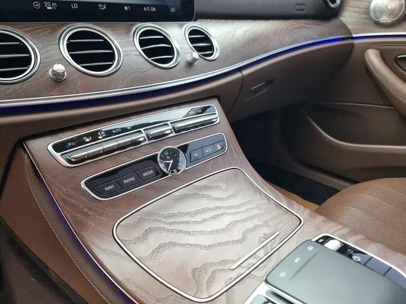 Mercedes-Benz E-Class 2019 Facelift E 300 L Fashion Model — миниатюра 5