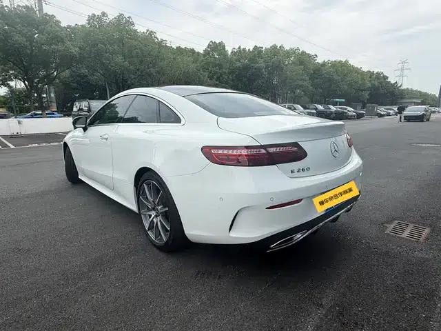 Mercedes-Benz E-Class (Imported) 2023 E 260 Coupe — миниатюра 4