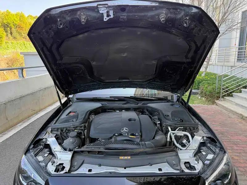 Mercedes-Benz E-Class (Imported) 2023 E 300 Luxury Sport Edition — миниатюра 5
