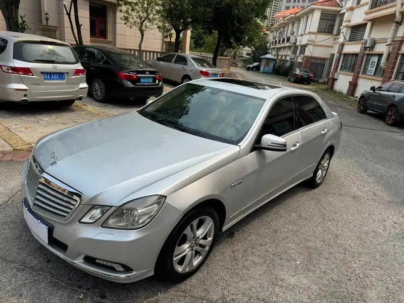 Mercedes-Benz E-Class (Imported) 2010 E 200 CGI Elegance — миниатюра 1