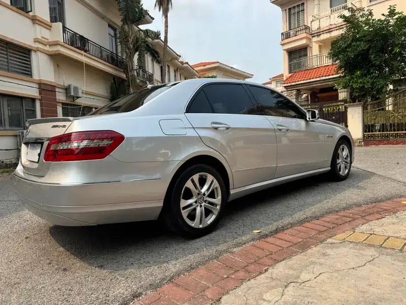 Mercedes-Benz E-Class (Imported) 2010 E 200 CGI Elegance — миниатюра 6