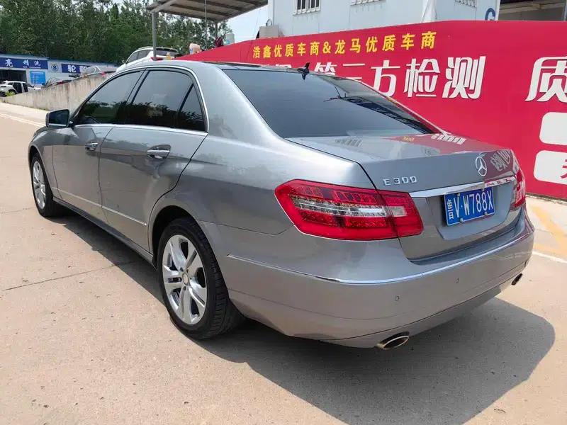 Mercedes-Benz E-Class (Imported) 2009 E 300 Fashion Model — миниатюра 5