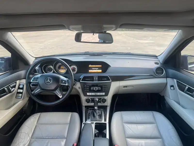 2011 Mercedes-Benz C-Class C 200 CGI Elegance — миниатюра 8