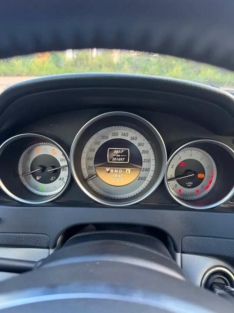 2011 Mercedes-Benz C-Class C 200 CGI Elegance — миниатюра 9
