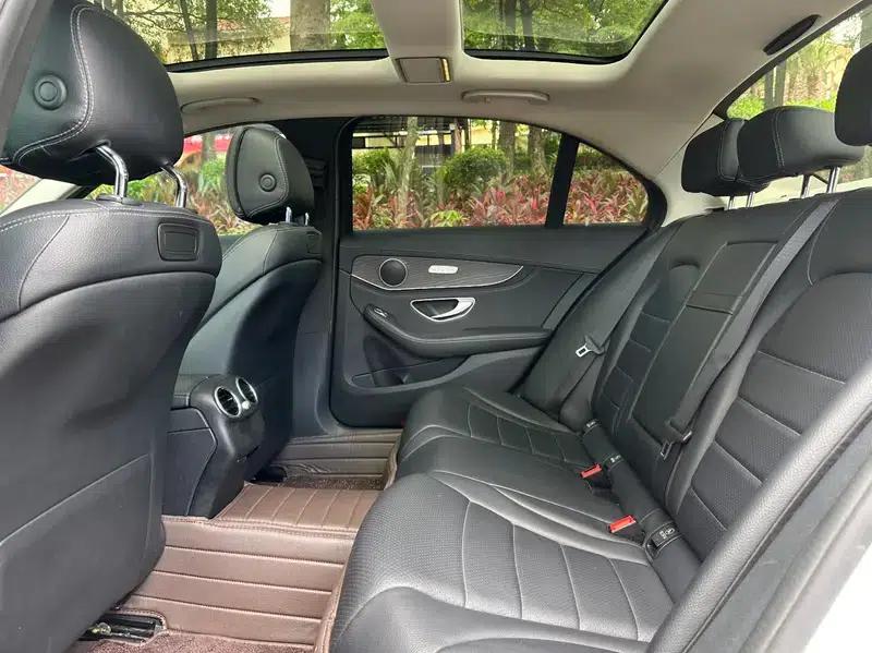 2016 Mercedes-Benz C-Class C 200 L Sport — миниатюра 11