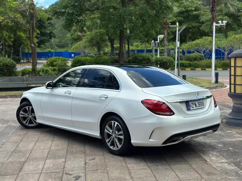 2016 Mercedes-Benz C-Class C 200 L Sport — миниатюра 4
