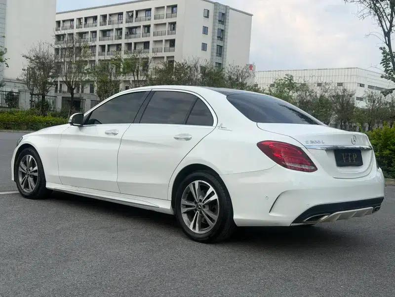 2017 Mercedes-Benz C-Class C 200 L Sport Edition — миниатюра 4
