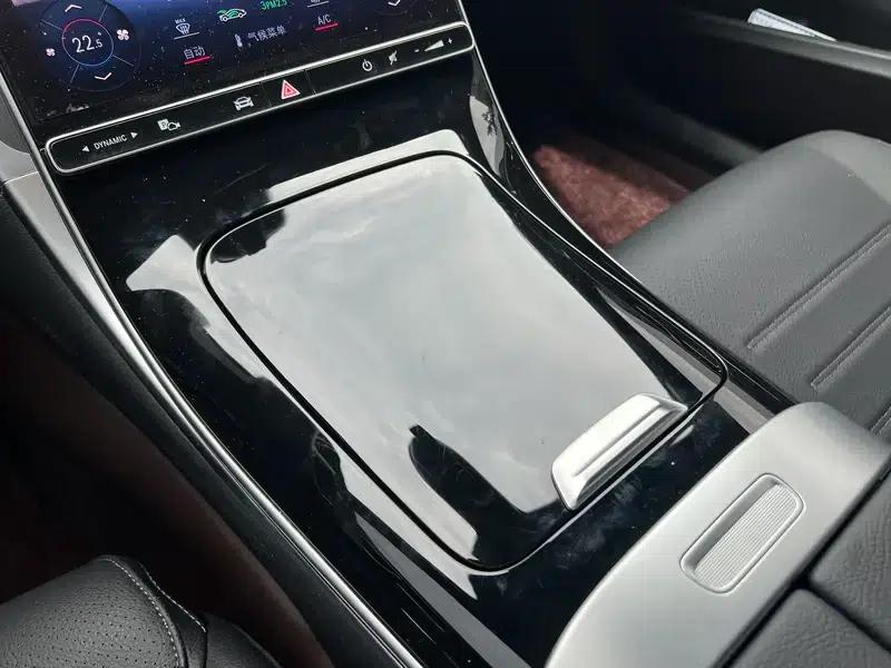 2023 Mercedes-Benz C-Class C 200 L Sport Edition — миниатюра 10