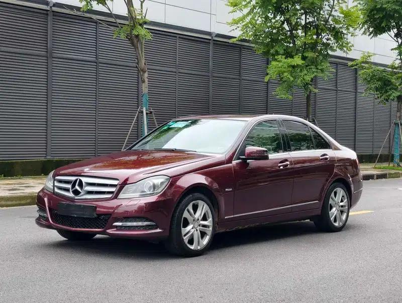 2011 Mercedes-Benz C-Class C 200 CGI Elegance — миниатюра 1