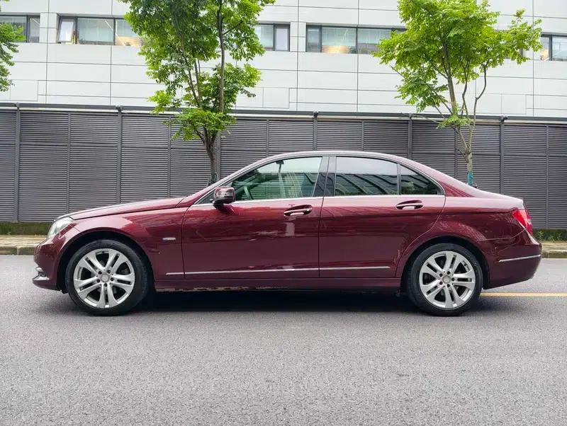 2011 Mercedes-Benz C-Class C 200 CGI Elegance — миниатюра 4