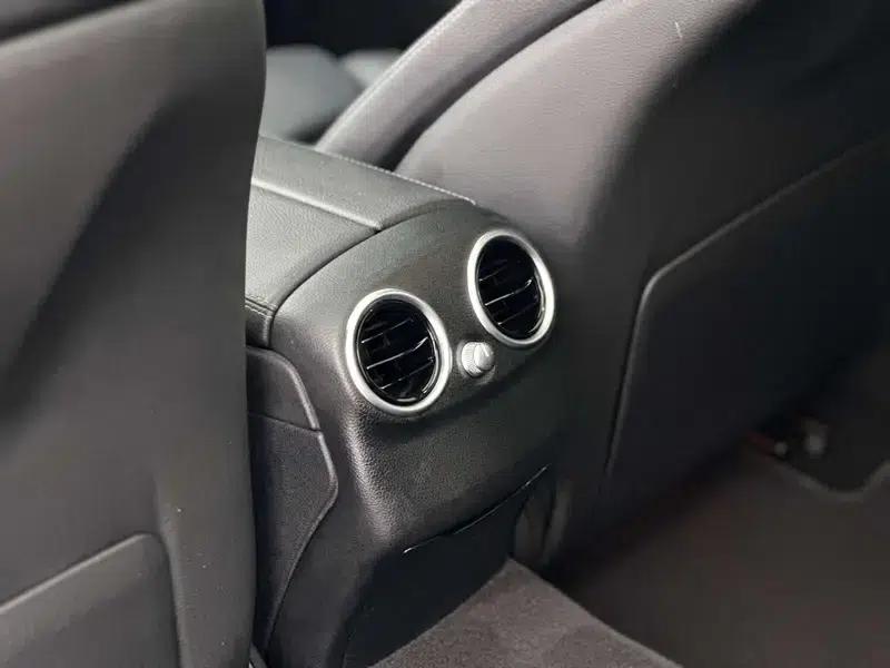 2015 Mercedes-Benz C-Class C 200 L Sport — миниатюра 9