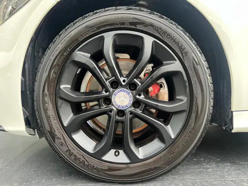 2015 Mercedes-Benz C-Class C 200 L Sport — миниатюра 9