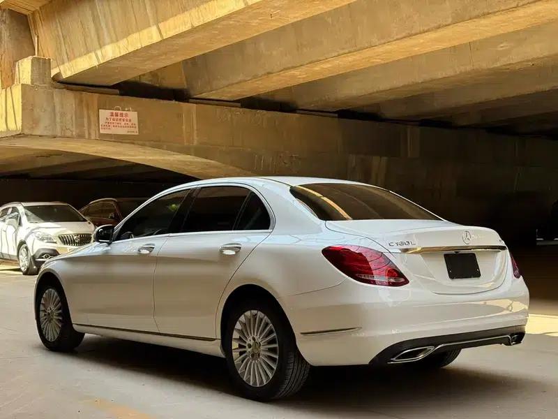 2015 Mercedes-Benz C-Class C 180 L — миниатюра 4
