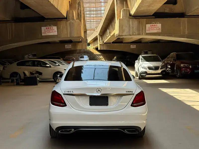 2015 Mercedes-Benz C-Class C 180 L — миниатюра 5