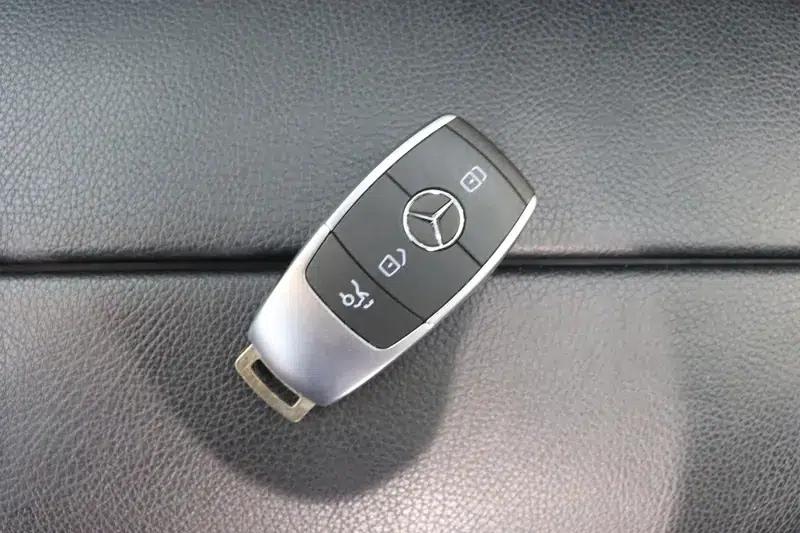 2020 Mercedes-Benz C-Class C 260 L Sport Edition — миниатюра 11