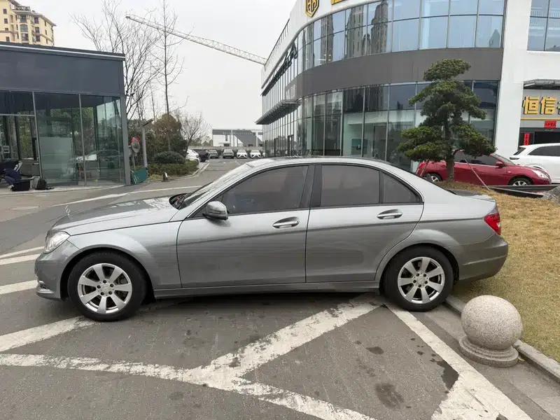 Mercedes-Benz C-Class 2013 C 180 CGI Classic — миниатюра 3
