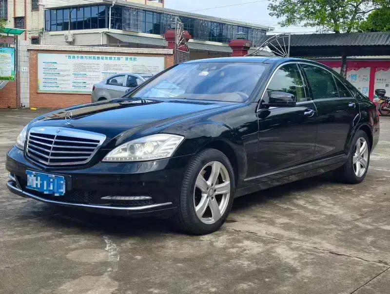 Mercedes-Benz S-Class 2010 S 350 L Luxury — миниатюра 1