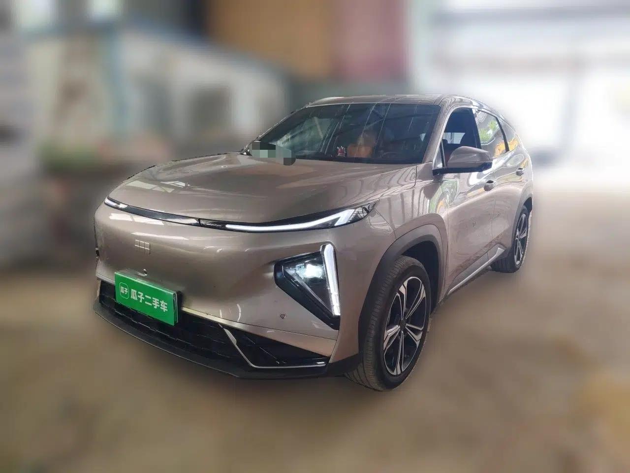 Geely Galaxy L7 2025 EM-i 115km Exploration Edition — миниатюра 1