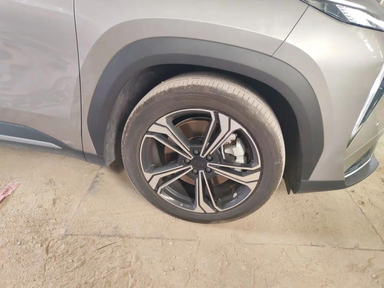 Geely Galaxy L7 2025 EM-i 115km Exploration Edition — миниатюра 8