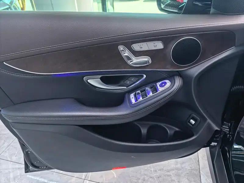 2020 Mercedes-Benz GLC 260 L 4MATIC Luxury — миниатюра 9