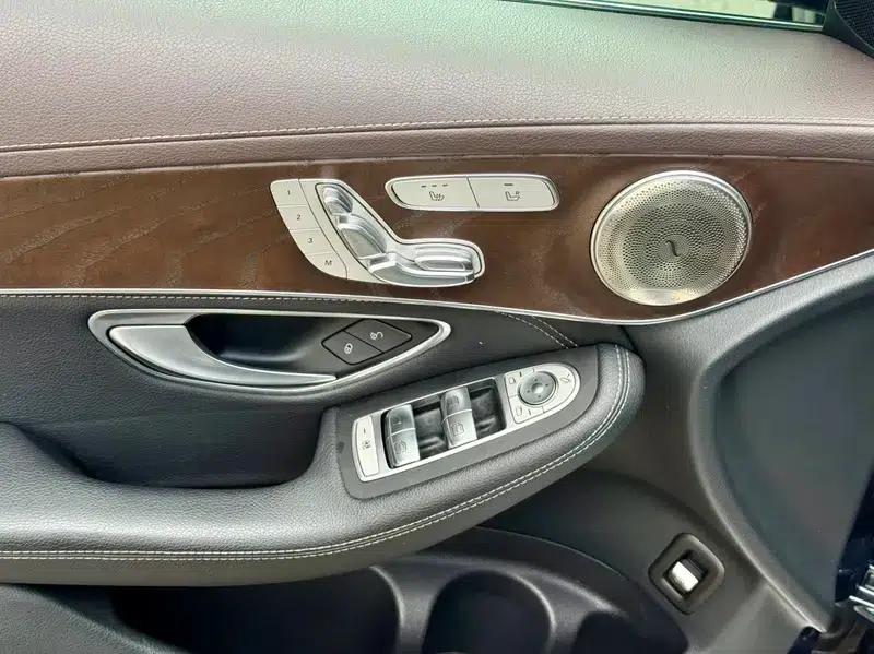 2020 Mercedes-Benz GLC 300 L 4MATIC Dynamic — миниатюра 29