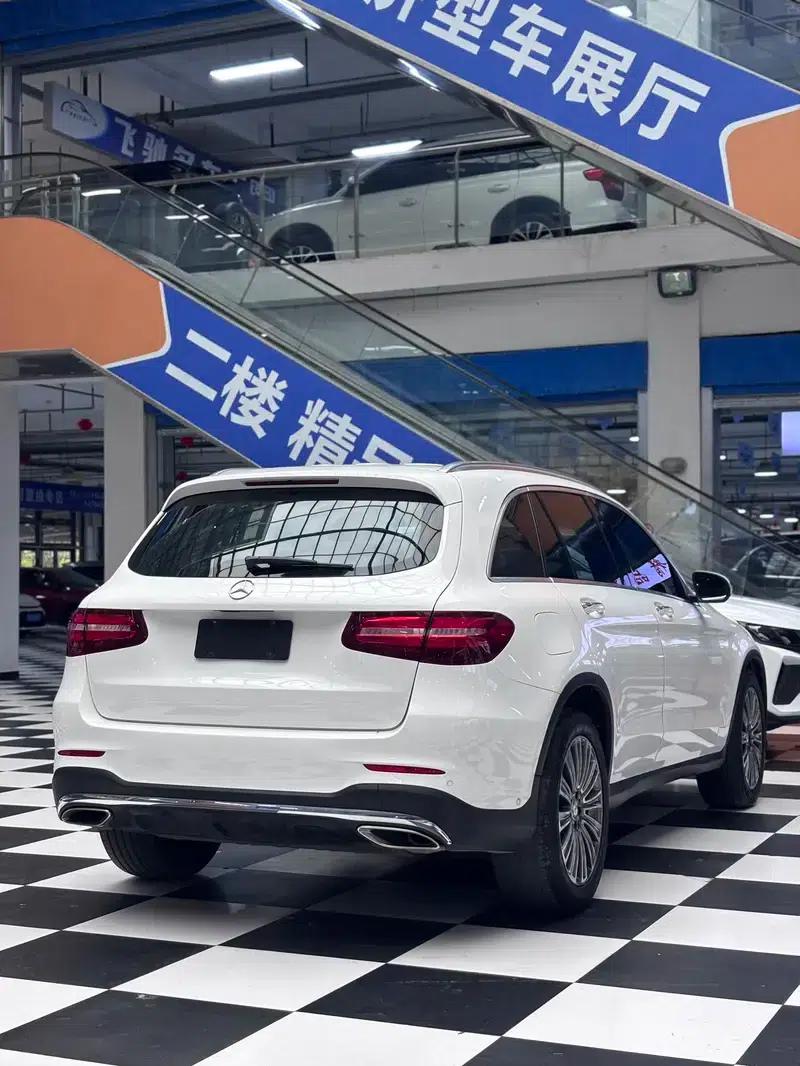 2017 Mercedes-Benz GLC 260 4MATIC Dynamic — миниатюра 4